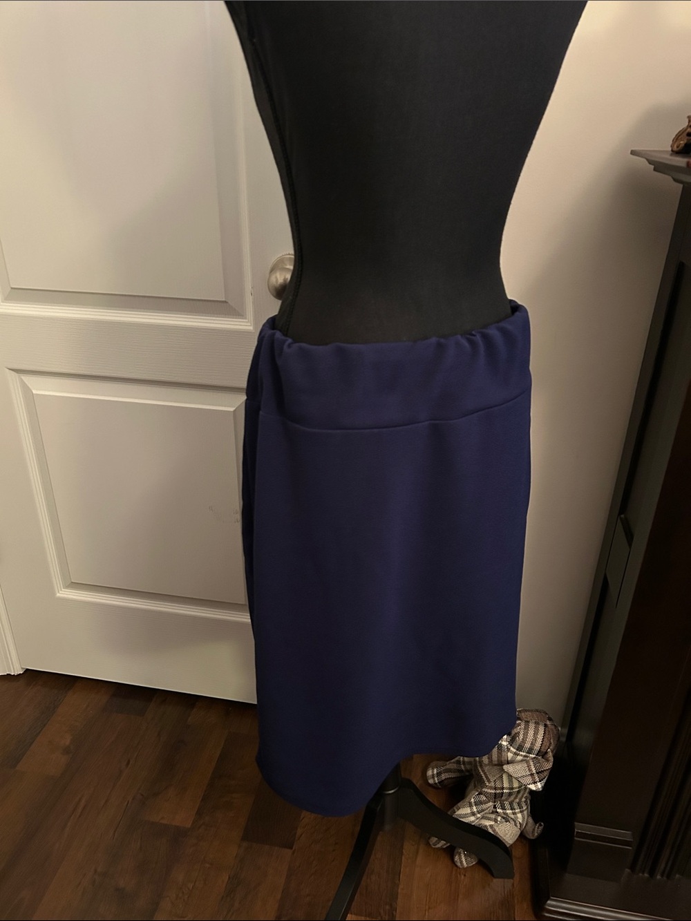 SHEIN Deep Navy Midi Pencil Skirt